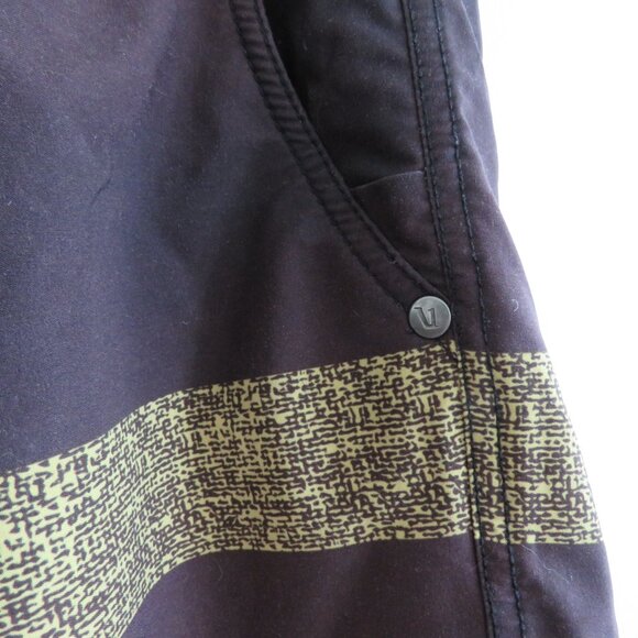 VUORI Kore Shorts in Brown Canyon Texture Athleisure Workout Gorpcore Gym Size L - Picture 6 of 14